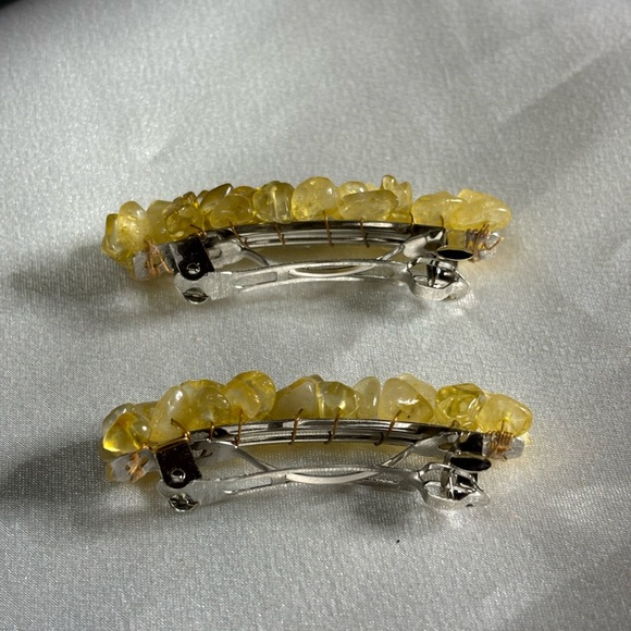 Hand crafted set 2 in. Barrettes w/individually wrapped citrine stone chips - Picture 3 of 5